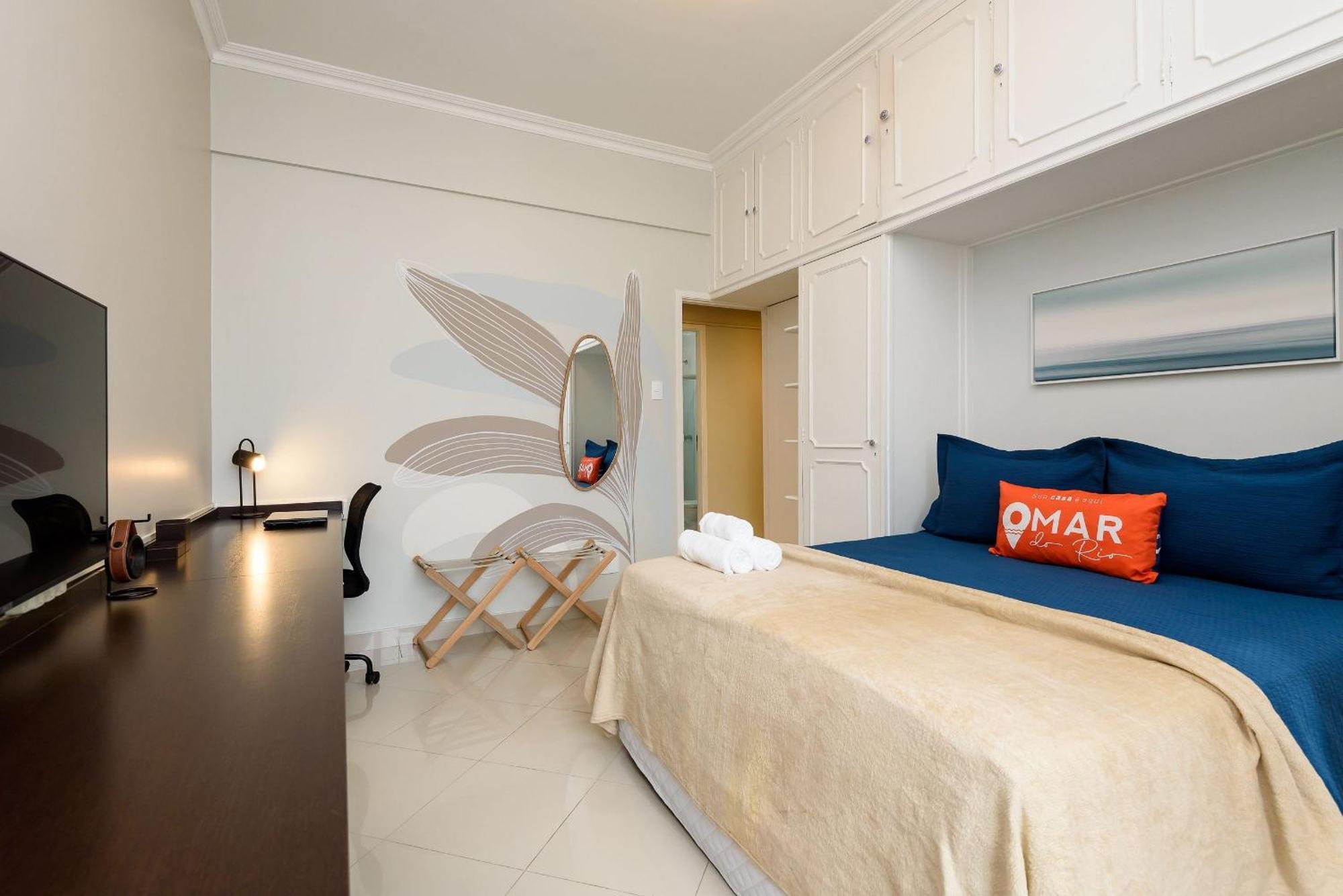 Apartamento Amplo 3qtos A 150m Da | Nsc 1236/1107 *