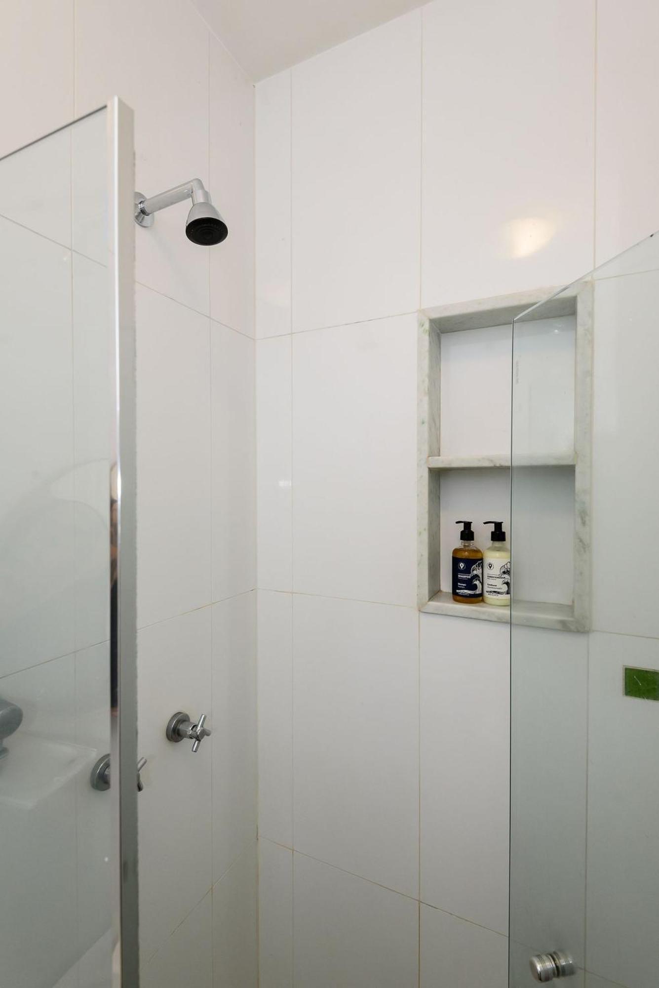 Amplo 3qtos A 150m Da | Nsc 1236/1107 Appartement